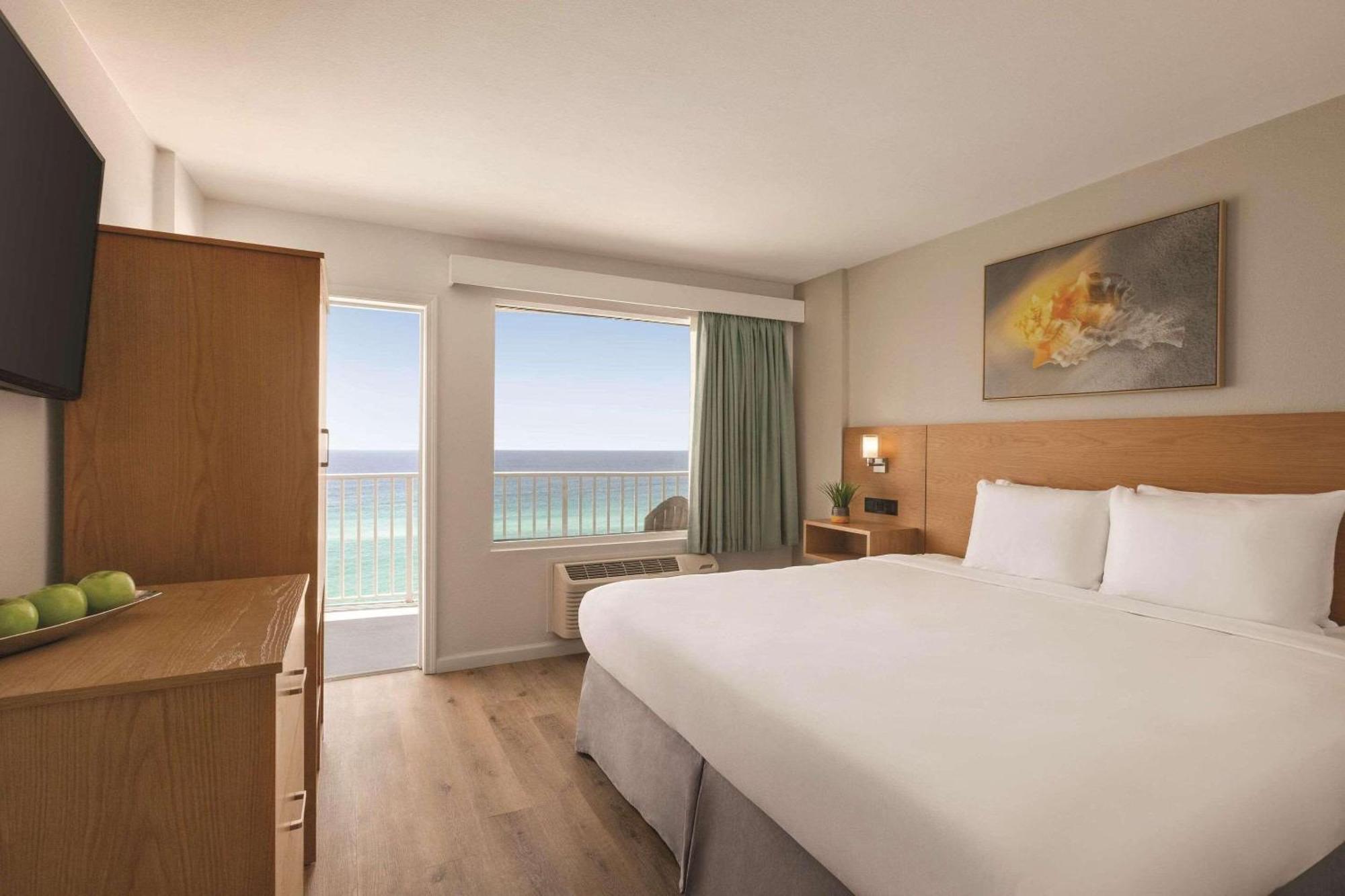 Radisson Beachfront Hotel - Панама Сити Бийч Екстериор снимка